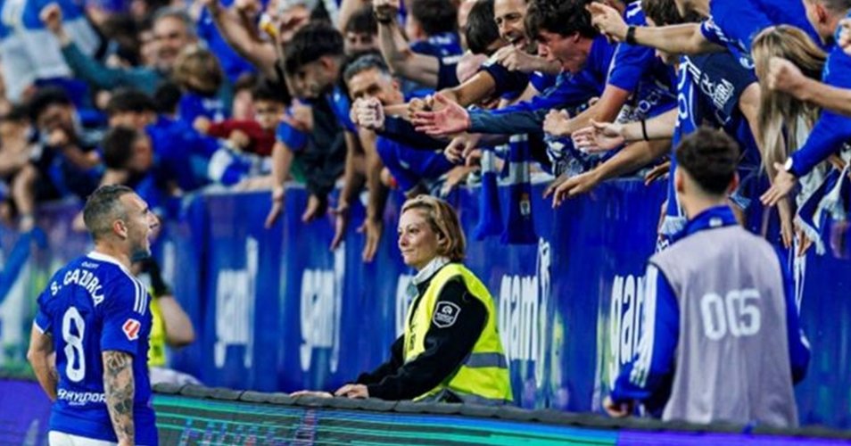Μυθική ανατροπή και επιστροφή στη La Liga μετά από 24 χρόνια για την Οβιέδο