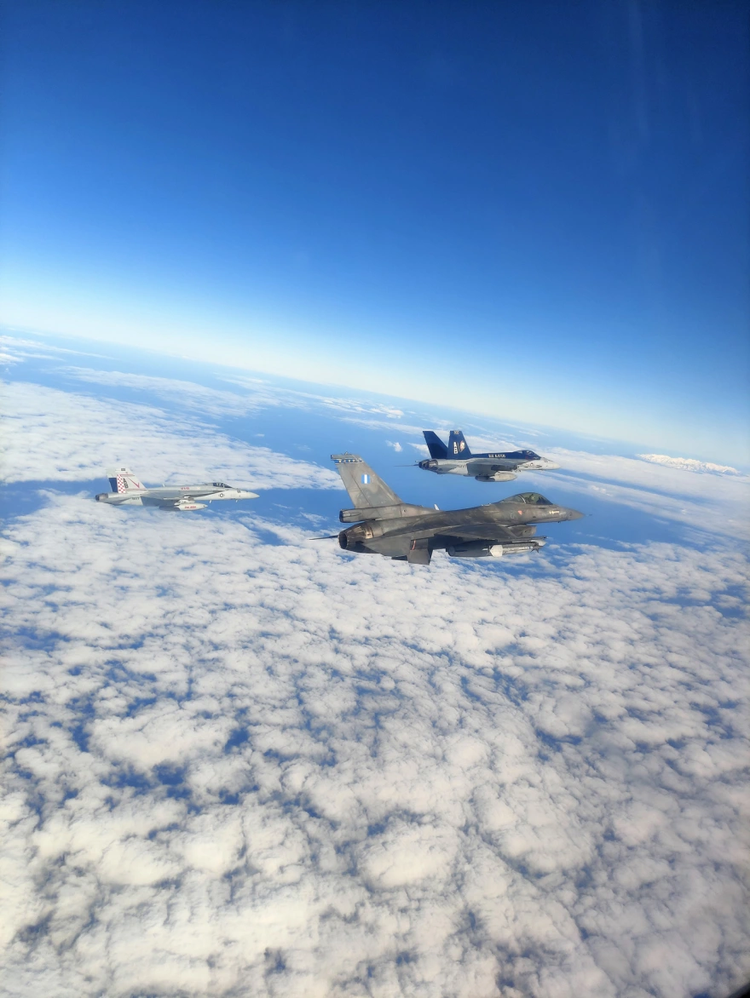 bc3b2aeb-52d1-49be-aecd-88e4e721f79b.jpg