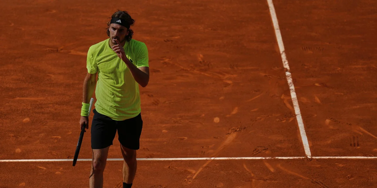 tsitsipas-xoma.jpg