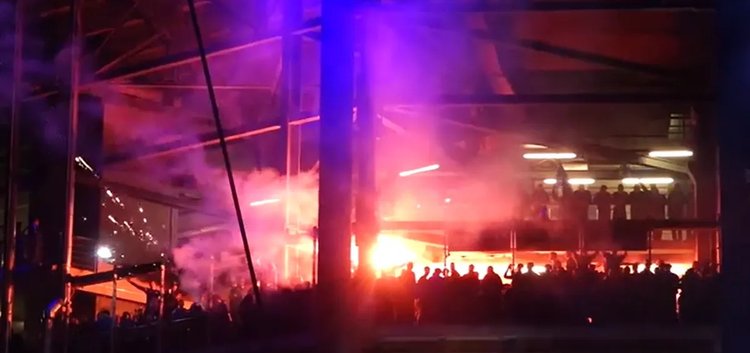 BINTEO: Κάηκε το Volksparkstadion για την άνοδο του Αμβούργου στην Bundesliga μετά από έπτά χρόνια