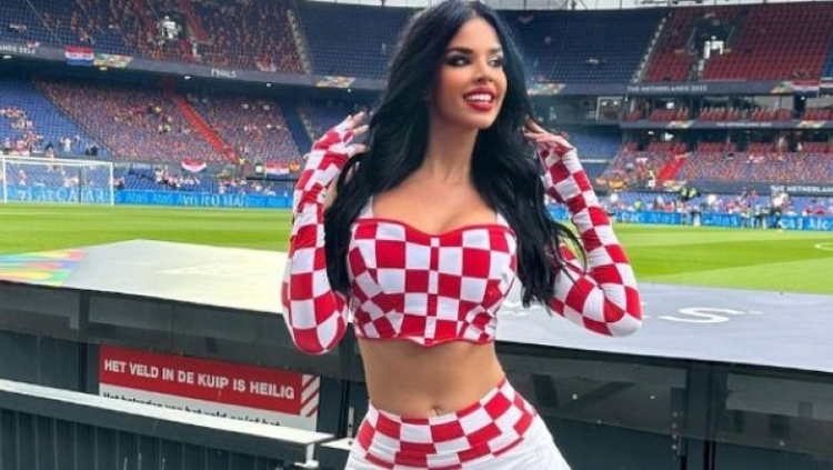ivanaknoll