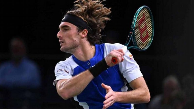 tsitssipas-paris-2024-forehand_164958