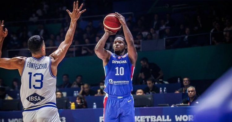 b85146c7-andres-feliz-italy-dominican-republic-2023-fiba-world-cup-950x500