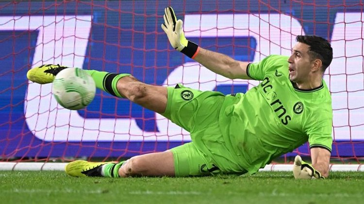 skysports-emi-martinez-aston-villa_6525809