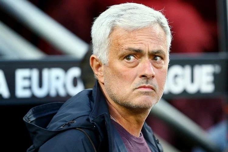 mourinho_083352