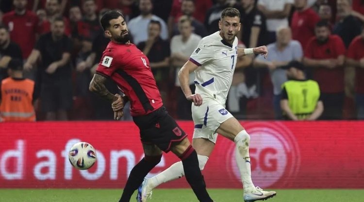 Επεισοδιακή ισοπαλία στα Τίρανα ανάμεσα σε Αλβανία και Σερβία