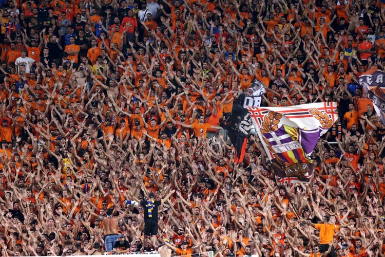 apoel-fans-1-1