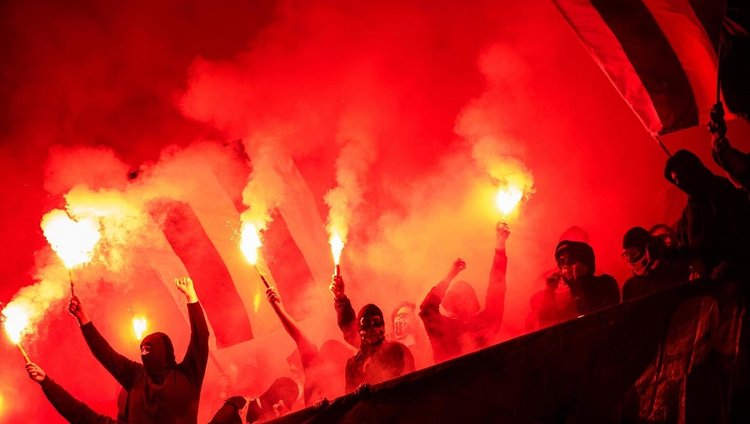 χου