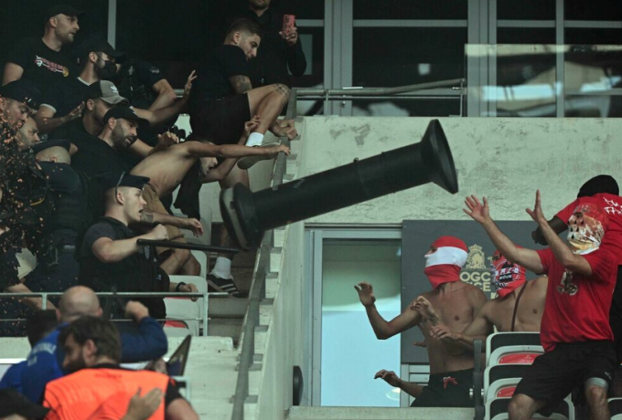 452889_uefa.jpg
