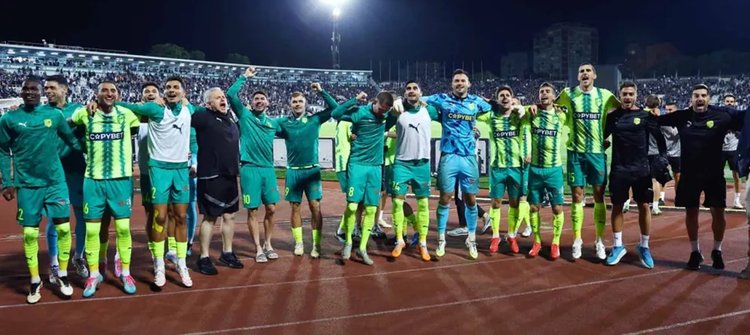 Σφράγισε την πρόκριση στο Βελιγράδι η ΑΕΚ-Πρόκριση στα πέναλτι με τρομερό Αλομέροβιτς Σφράγισε την πρόκριση στο Βελιγράδι η ΑΕΚ-Πρόκριση στα πέναλτι με τρομερό Αλομέροβιτς