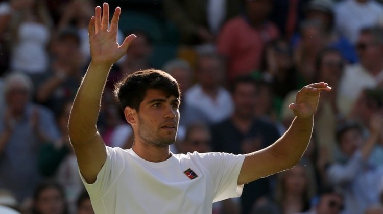 Wimbledon: Επίδειξη δύναμης από Αλκαράθ, καθάρισε τον Τάρβετ σε τρία σετ-Έφτασε τις 20 σερί νίκες στο tour