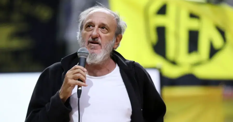 Πέθανε ο Δημήτρης Χατζηχρήστος-Θλίψη στην ΑΕΚ