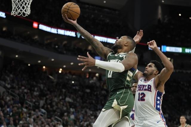 lillard-bucks_071053