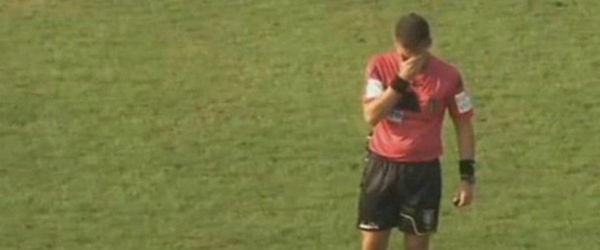Ο Μάρκο Ρίτσι δεν σφυρίζει αγώνες της κορυφαίας κατηγορίας της Ιταλίας όμως εδώ και λίγα 24ωρα έχει γίνει διάσημος στη γειτονική χώρα λόγω της συγκινητικής ιστορίας του