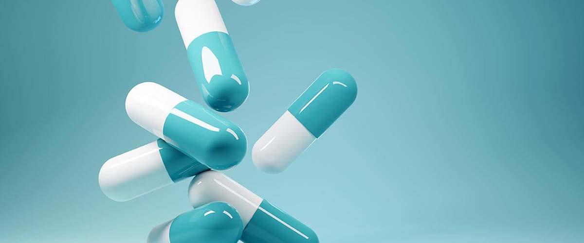 5247743551575311 110814-pillsfalling1280
