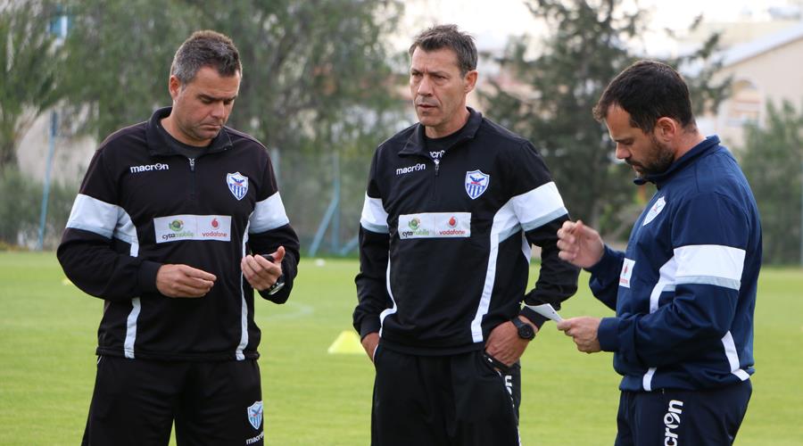 Παρελθόν από την Ανόρθωση ο Νεόφυτος Λάρκου με τον Αλμπέρτο Μπενίτο ν' αναζητά από την Ισπανική αγορά το νέο προπονητή της "Κυρίας"