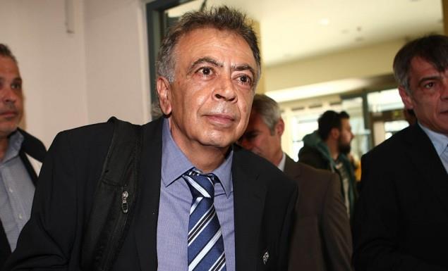 Ο Κωστάκης Κουτσοκούμνης, επικεφαλής της αντιπροσωπείας της FIFA και της UEFA που συνάντησε τον Σταύρο Κοντονή, μίλησε για τη διακοπή του Κυπέλλου Ελλάδας, το GRexit και τις συνέπειες που θα έχει.
