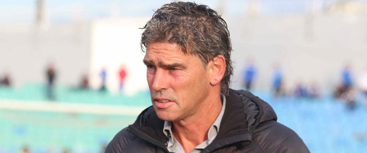O Oλλανδός προπονητής δεν έχει πλέον την καθολική υποστήριξη