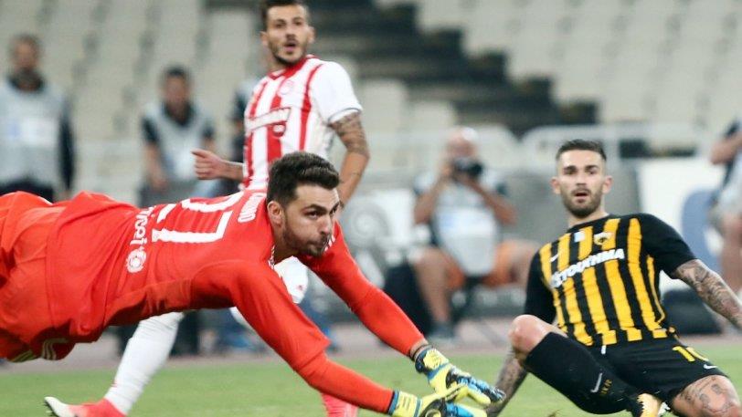 Χοντρό επεισόδιο μεταξύ Καπίνο κι Ένγκελς δημιουργήθηκε στα αποδυτήρια του Ολυμπιακού 