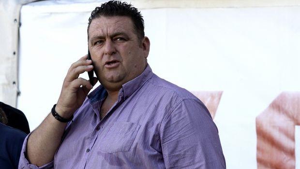 Ο πρόεδρος του ΟΦΗ, Φώτης Τσάλος, υποσχέθηκε στον κόσμο ότι θα τρίβει τα μάτια του με τη μπάλα που θα παίξει η ομάδα στη Football League και έκανε λόγο για τεσσάρες και πεντάρες στους αντιπάλους