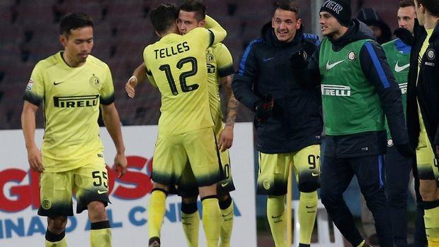 Η Ίντερ νίκησε 2-0 τη Νάπολι στο "Σαν Πάολο" με τα γκολ των Γιόβετιτς και Λιάιτς, έτσι πέρασε στα ημιτελικά του Coppa Italia, όπου περιμένει μία εκ των Λάτσιο και Γιουβέντους (videos)
