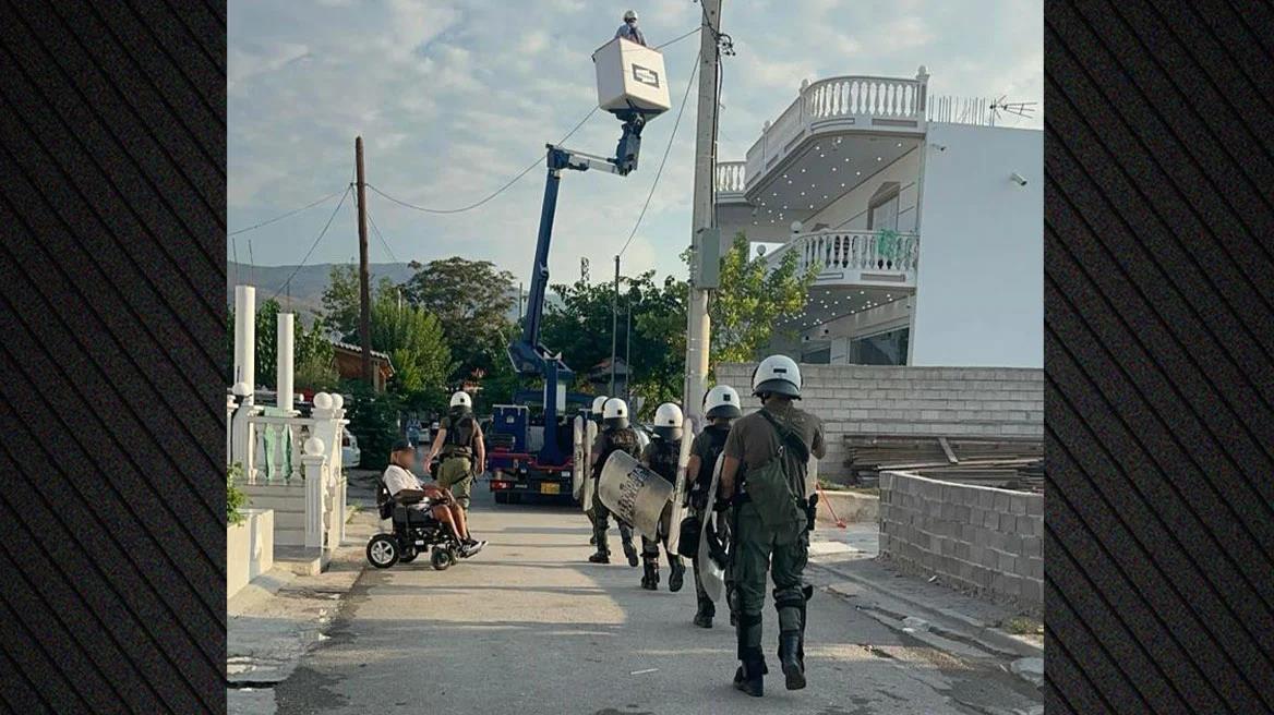 Ναρκωτικά, ρόπαλα και ρευματοκλοπές εντοπίστηκαν σε απανωτές εφόδους της ΕΛΑΣ σε καταυλισμούς Ρομά
