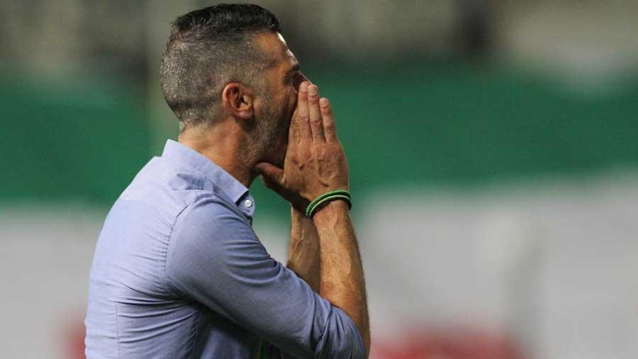 Ο Κώστας Καϊάφας έδωσε τα χέρια με τον πρόεδρο της ΕΝΠ, Δημήτρη Τσίσιο και τον περιμένει αρκετή δουλειά.
