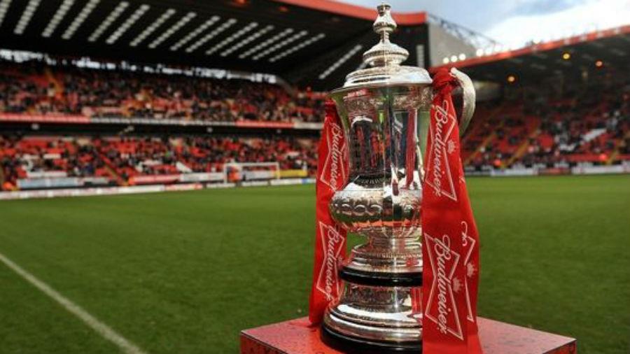 Η κλήρωση του τρίτου γύρου για το FA Cup πραγματοποιήθηκε την Δευτέρα (7/12), με την αναμέτρηση της Τότεναμ με τη Λέστερ στο "White Hart Lane" να ξεχωρίζει από τα 32 συνολικά ζευγάρια του 3ου γύρου.
