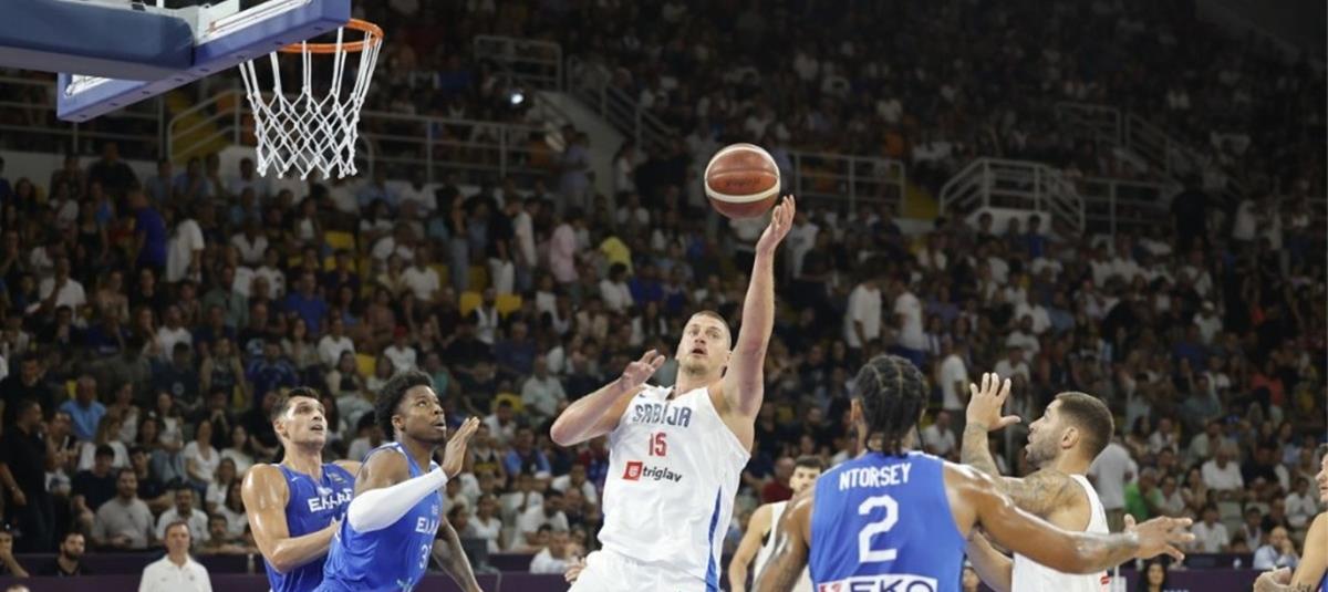 Ντύνεται στα χρώματα του FIBA EuroBasket 2025 το αθλητικό κέντρο Σπύρος Κυπριανού