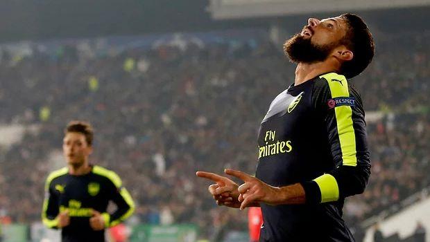 Η Άρσεναλ νίκησε 3-2 στην Βουλγαρία την Λουντογκόρετς, αν και βρέθηκε να χάνει 0-2, έτσι προκρίθηκε στους "16" μαζί με την Παρί Σεν-Ζερμέν, η οποία νίκησε 2-1 στην Βασιλεία με γκολάρα του Μενιέ στο 90' 